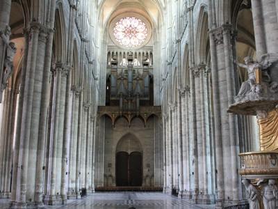 cathedrale interieur, Somme.jpg